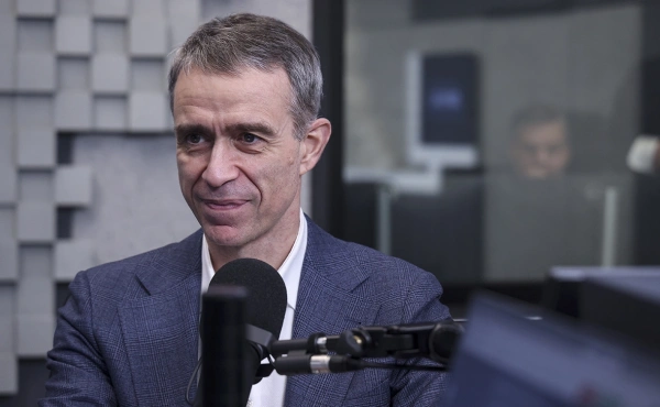 Руководитель службы по защите прав потребителей и доступности финансовых услуг в Банке России Михаил Мамута с 10 июня приступит к обязанностям заместителя главы ЦБ. Служба будет реорганизована в два новых подразделения, назначены и.о. руководителей.
