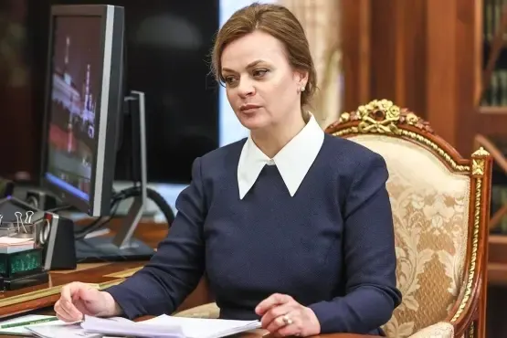 Президент подписал указ о назначении Анны Цивилевой в президиум Совета при президенте РФ; ранее ей расширили полномочия в фонде «Защитники Отечества», а расследования связывают её с семьёй главы государства.