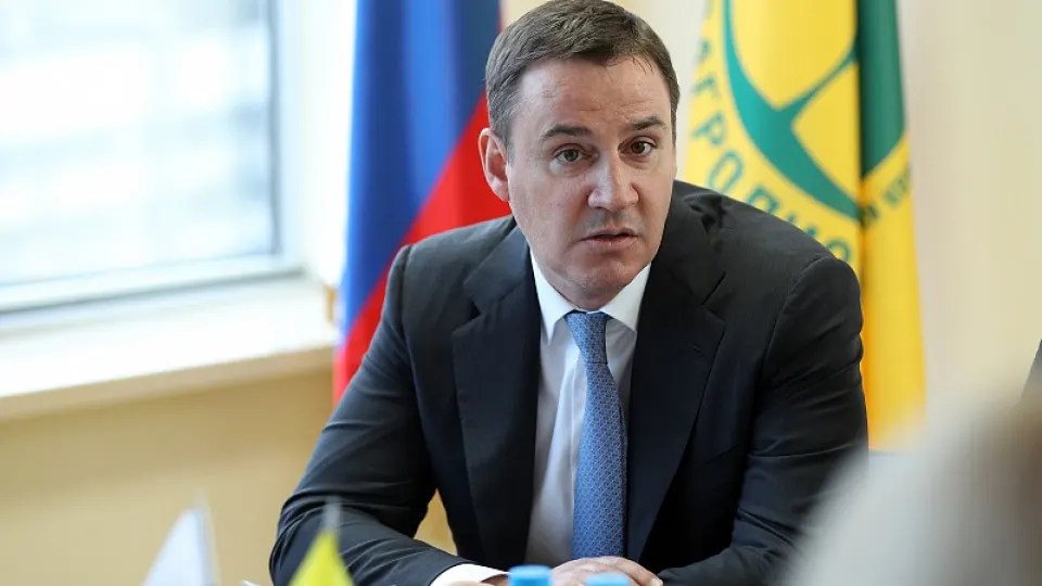 Заместитель председателя правительства Дмитрий Патрушев фактически установил контроль над РЭО: в наблюдательный совет идут его доверенные, а прежнее руководство компании под следствием.