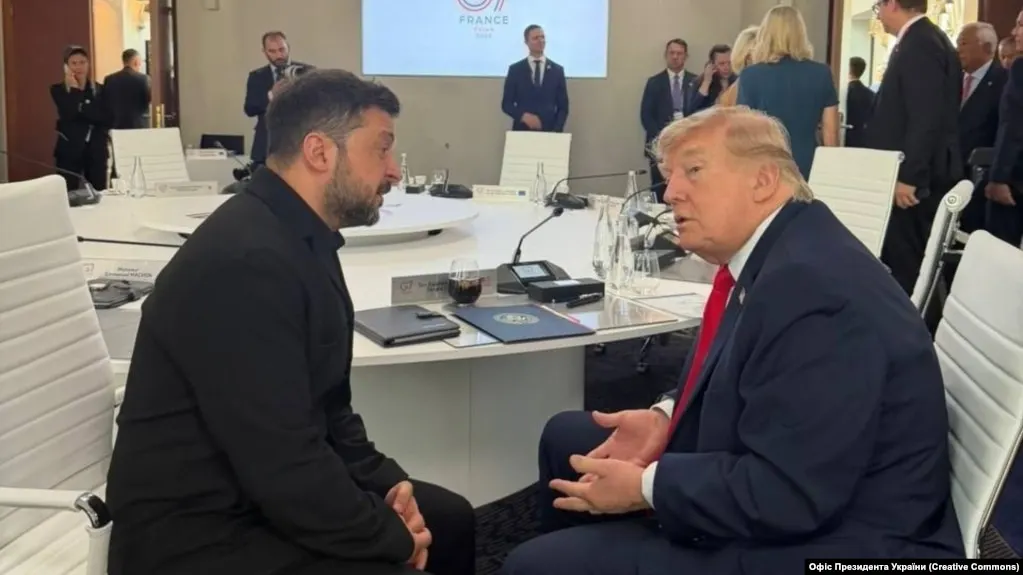 На саммите G7 в Эвиане обсуждали Украину, возможные новые санкции в энергетике и банковской сфере, а также краткий разговор между Зеленским и Трампом о мерах по завершению войны.