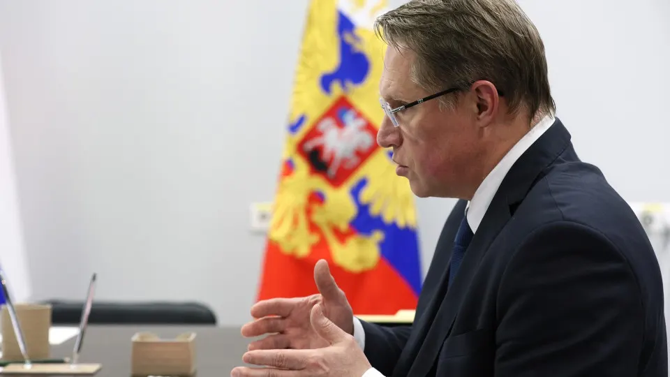 Минздрав отчитался о росте приёма в медицинские программы, высокой доле целевой ординатуры и напомнил о законе об обязательной отработке выпускников медвузов.