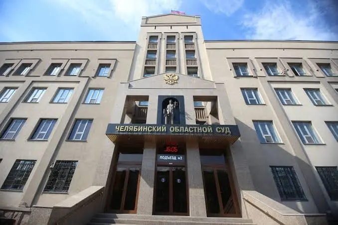 В регионе за 2025–начало 2026 года прошла масштабная серия уголовных дел против чиновников — от экс-губернаторов до руководителей коммунальных предприятий. Эти акции вписываются в общероссийский тренд и служат инструментом централизации контроля над бюджетными потоками.
