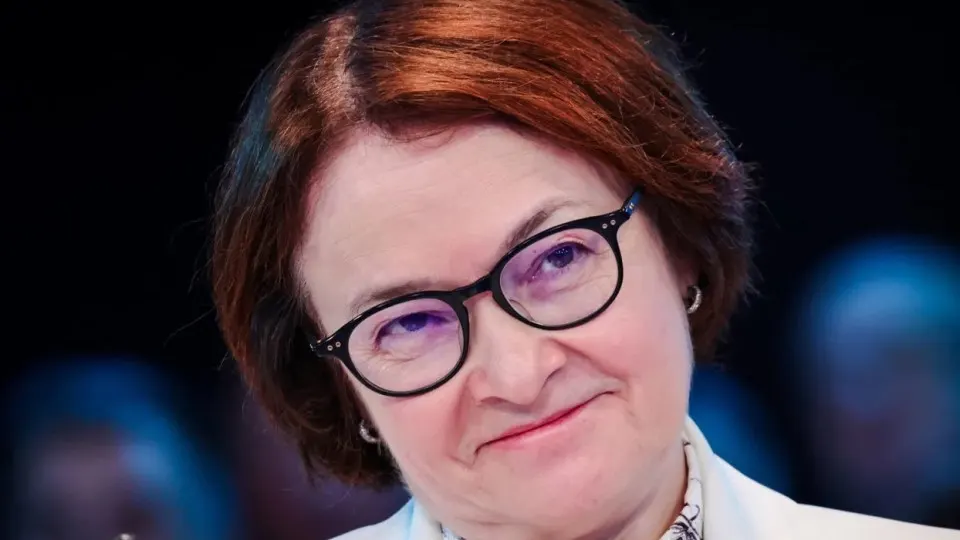 Отсутствие главы Центробанка породило слухи и споры о судьбе денежно‑кредитной политики. Её появление на пресс‑конференции после решения по ключевой ставке 19 июня будет важным маркером — но уже сейчас ясно, что баланс власти и приоритеты бюджета меняются.