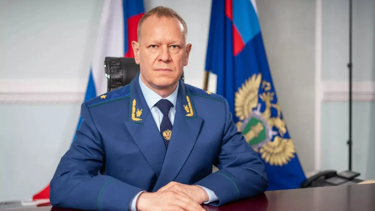 Президент направил в Совет Федерации кандидатуру Николая Рябова на должность прокурора Алтайского края. Консультации по нескольким кандидатам пройдут 16 июля; окончательное назначение будет принимать президент.