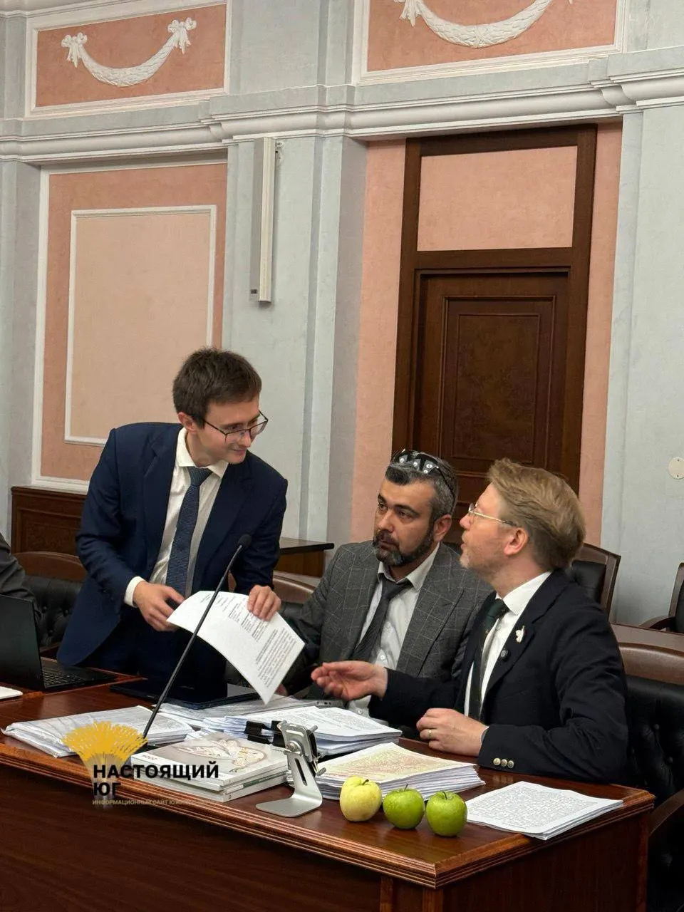 На заседании Верховного суда представитель ЦИК сообщил о нарушениях «Яблока» в предвыборной агитации и авторских правах, включая спорную цитату и соглашение с OpenAI.