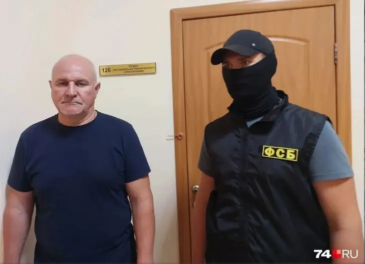 В регионе задержано высокопоставленное должностное лицо регионального управления ФССП по делу о взятке; прошли обыски, возбуждено уголовное дело, фигурант отправлен под домашний арест.