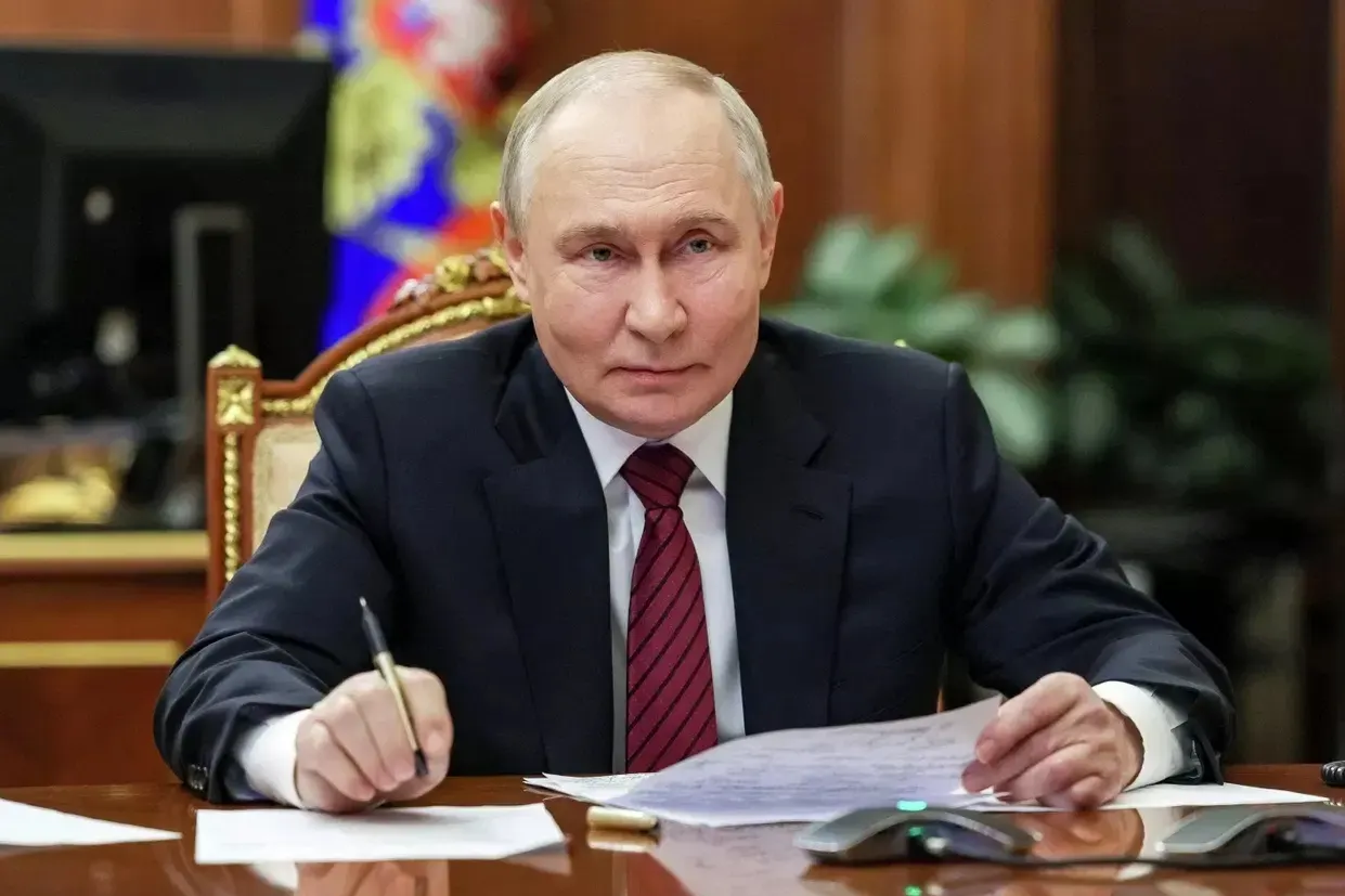 За январь–август 2026 года добровольные поступления в федеральный бюджет достигли 383,69 млрд рублей, что в полтора раза выше аналогичного периода прошлого года.