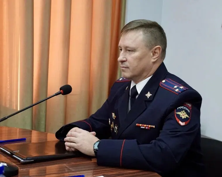 Полковник Анатолий Тульский возглавил магнитогорскую полицию. Его карьера началась в 1996 году, ранее он руководил полицией Троицка и Златоуста и имеет награду за командировку в Чечне.