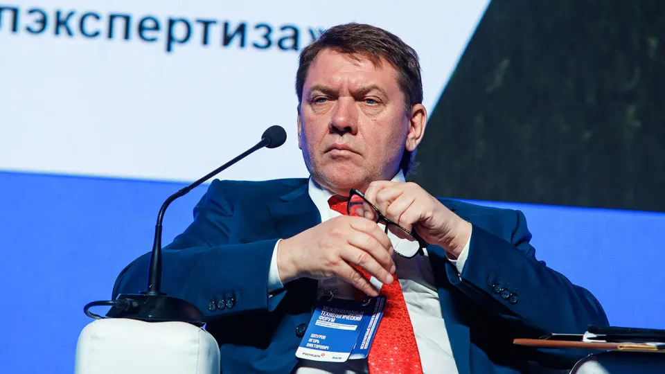 Гендиректор государственной комиссии по запасам задержан по подозрению в взятке в особо крупном размере. Следственные действия продолжаются, решение о мере пресечения будет принято вскоре.