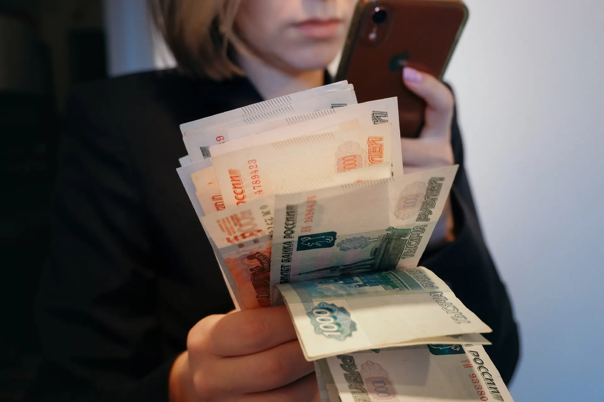 Разбор факторов, тормозит экономику: ставка ЦБ не является главной преградой, важнее структурные и институциональные проблемы.
