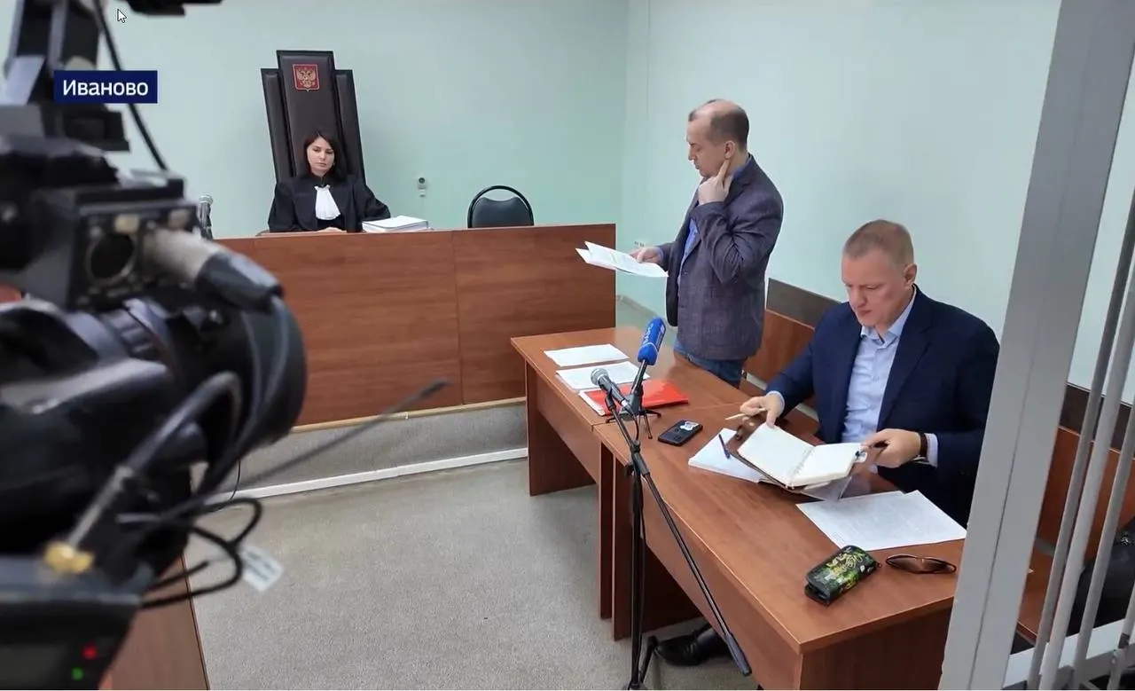 Глава Следственного комитета запросил подробный доклад по делу редактора местного телеканала; в материалах упоминаются попытки возбуждения дел против сотрудников МВД и участие родственников бойцов СВО.