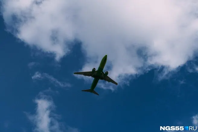 AZUR Air отменяет прямые рейсы Омск — Нячанг; отмена коснулась Москвы, Челябинска, Тюмени, Минеральных Вод, Перми и Самары. Флот будут перенаправлять на другие направления; пассажиров просят обращаться к туроператорам для переоформления бронирований.